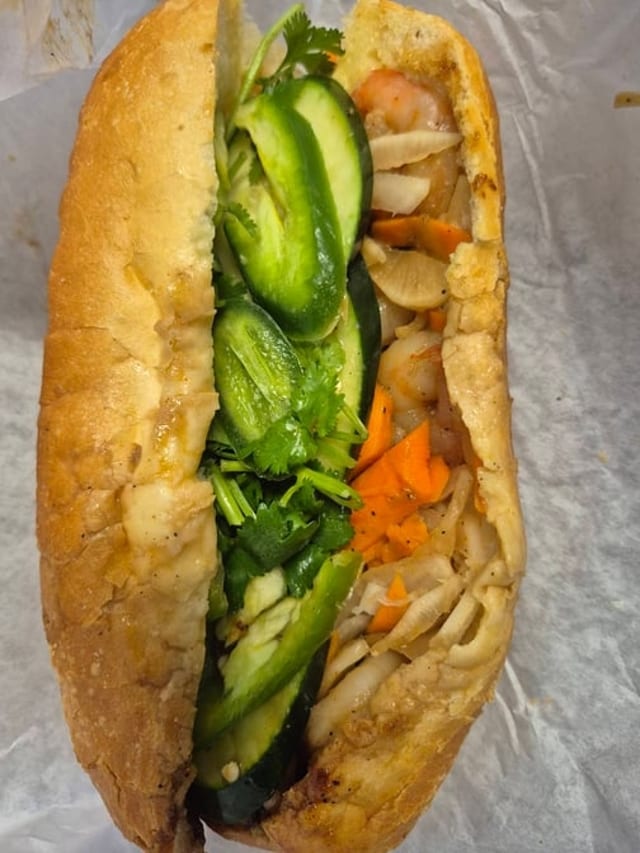 11-Shrimp Sandwich.
