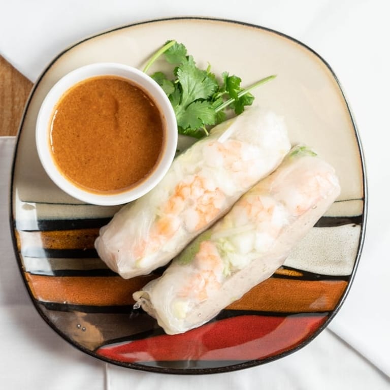Delicious Fresh Spring Rolls: A Vietnamese Favorite