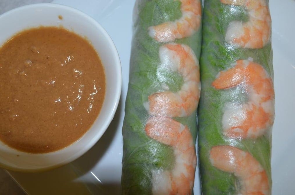 Y5-Sandwich + 2 Spring Roll & Bubble Tea.